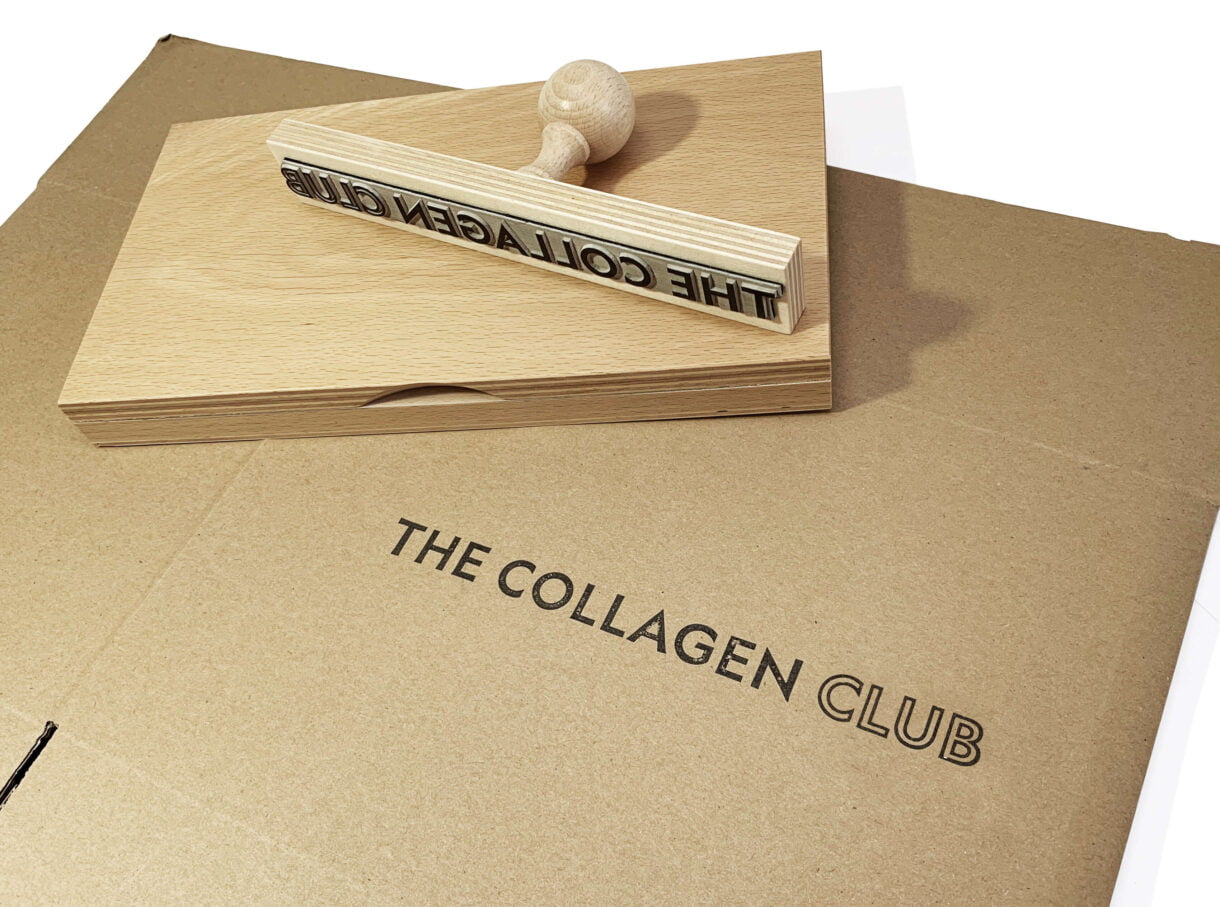 stempel drewniany z logo collagen club